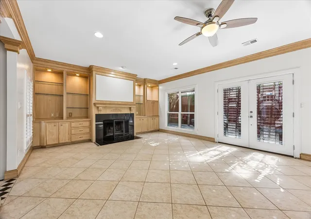 Photo 2 of Single family home for sale at 251 Malone St, Houston, TX 77007 | MLS# 90530153 | Listing updated on 2026-09-24