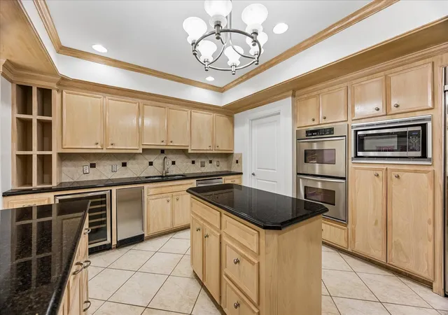 Photo 3 of Single family home for sale at 251 Malone St, Houston, TX 77007 | MLS# 90530153 | Listing updated on 2026-09-24