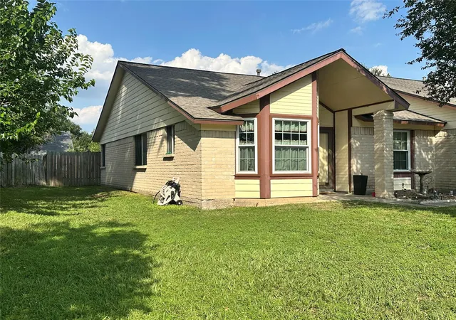 Photo 1 of Single family home for sale at 16314 N Cross Dr, Houston, TX 77073 | MLS# 96780600 | Listing updated on 2026-06-04
