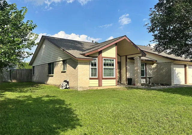 Photo 2 of Single family home for sale at 16314 N Cross Dr, Houston, TX 77073 | MLS# 96780600 | Listing updated on 2026-06-04