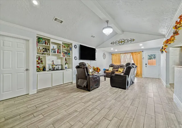 Photo 4 of Single family home for sale at 10402 Huntington Point Dr, Houston, TX 77099 | MLS# 16303490 | Listing updated on 2026-05-21