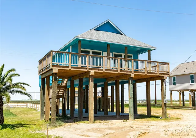 Homes for sale in Surfside Beach, TX | 4824 Bluewater, Surfside Beach, TX 77541 | MLS# 66149591