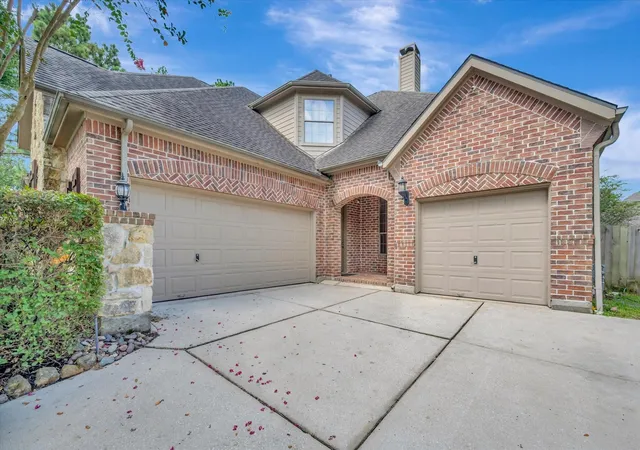 3rd image of 17303 Pipestone Point Ct, Humble, TX 77346 | MLS# 41005834