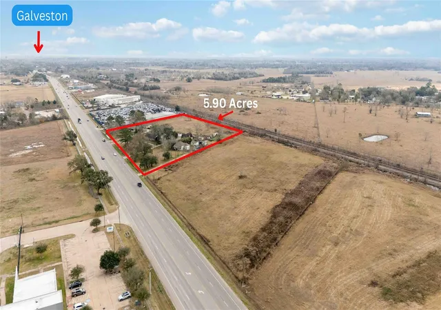 Photo 4 of Single family home for sale at 4260 E Highway 6, Alvin, TX 77511 | MLS# 46382394 | Listing updated on 2026-05-14