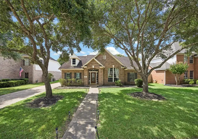 Photo 1 of Single family home for sale at 21919 Windmill Blf Ln, Katy, TX 77450 | MLS# 32521050 | Listing updated on 2026-08-20