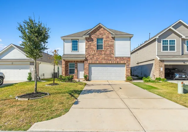 Photo 2 of Single family home for sale at 2382 Tavo Trl Dr, Conroe, TX 77301 | MLS# 24828701 | Listing updated on 2026-06-12