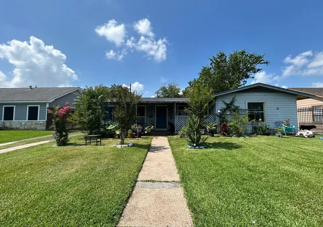 Homes for sale in Houston, TX | 7611 Buena Vista St, Houston, TX 77087 | MLS# 16161230