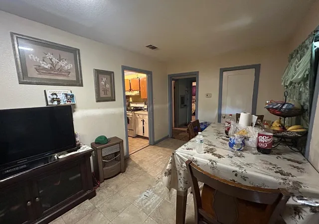 Homes for sale in Houston, TX | 7611 Buena Vista St, Houston, TX 77087 | MLS# 16161230