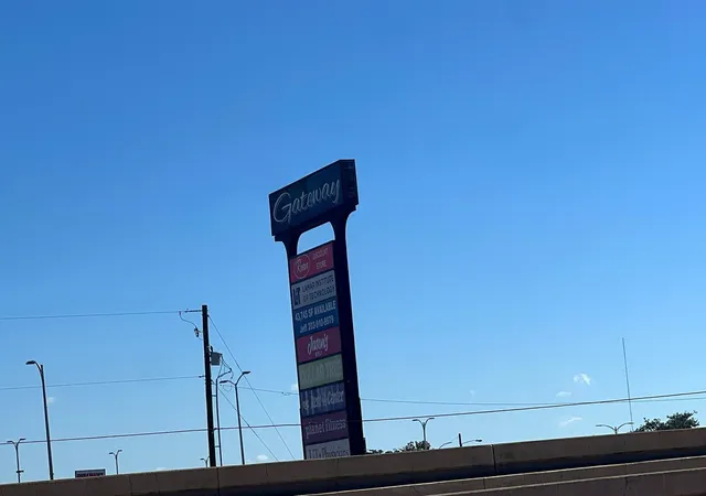 4th image of 710 Interstate 10 S, Beaumont, TX 77707 | MLS# 7946209