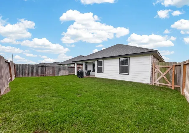 Photo 34 of Sale Pending at 1119 Kinder Sky Ln, Rosharon, TX 77583 | MLS# 47490312 | Listing updated on 2026-08-30