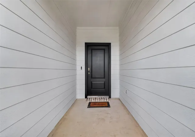 Photo 3 of Sale Pending at 1119 Kinder Sky Ln, Rosharon, TX 77583 | MLS# 47490312 | Listing updated on 2026-08-30
