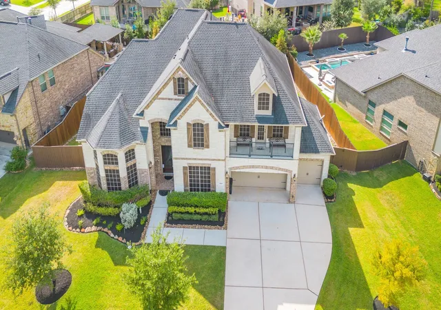 Photo 3 of Single family home for sale at 1026 Pleasant Pines Ln, Pinehurst, TX 77362 | MLS# 54265115 | Listing updated on 2026-07-19