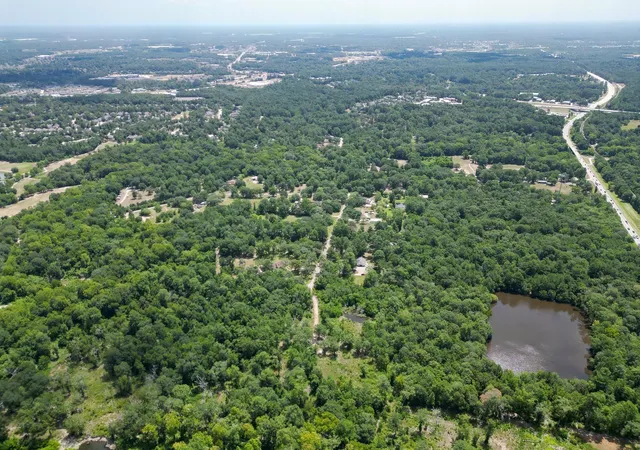 Photo 3 of Land for sale at 215 Garden W Rd, Conroe, TX 77304 | MLS# 2522140 | Listing updated on 2026-07-17