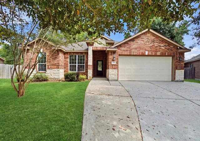 Photo 2 of Single family home for sale at 973 Wannan Ln, Conroe, TX 77301 | MLS# 50746263 | Listing updated on 2026-08-27