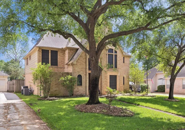 Photo 2 of Single family home for sale at 5823 Ashmere Ln, Spring, TX 77379 | MLS# 4660361 | Listing updated on 2026-08-25