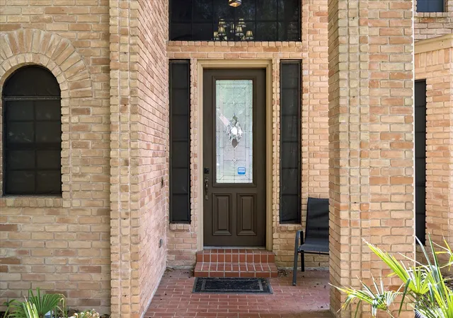 Photo 3 of Single family home for sale at 5823 Ashmere Ln, Spring, TX 77379 | MLS# 4660361 | Listing updated on 2026-08-25