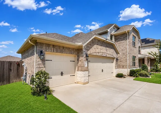 Photo 2 of Single family home for sale at 16203 Neff Park Dr, Hockley, TX 77447 | MLS# 91495294 | Listing updated on 2026-08-16