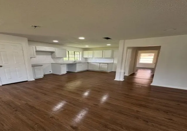 Photo 3 of Single family home for sale at 9001 Chatwood Dr, Houston, TX 77078 | MLS# 90056256 | Listing updated on 2026-08-08