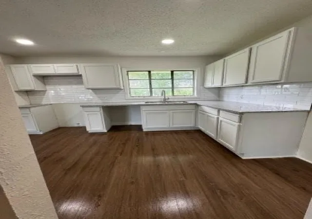 Photo 3 of Single family home for sale at 9001 Chatwood Dr, Houston, TX 77078 | MLS# 90056256 | Listing updated on 2026-08-08