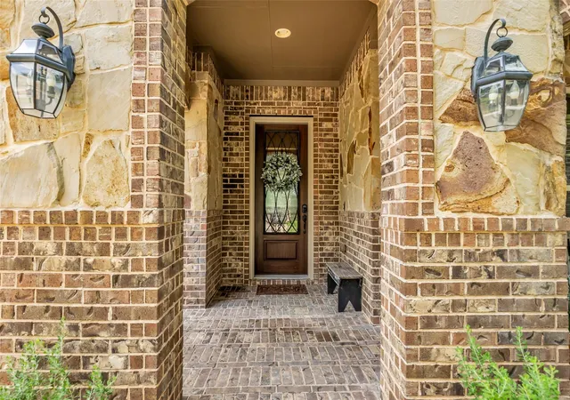 Photo 2 of Single family home for sale at 43 Hearthshire Cir, Magnolia, TX 77354 | MLS# 68168496 | Listing updated on 2026-08-22