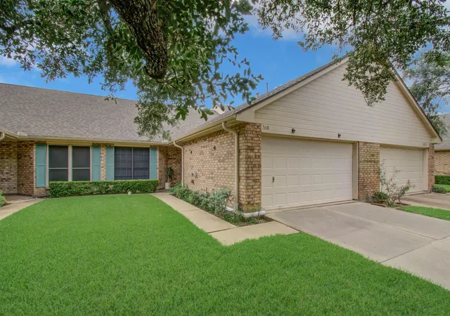2nd image of 3618 Teakwood Ln, Pearland, TX 77584 | MLS# 84841363