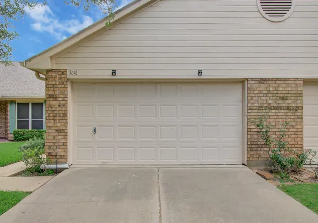 3rd image of 3618 Teakwood Ln, Pearland, TX 77584 | MLS# 84841363