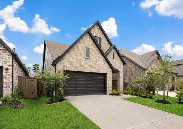 Photo 3 of Single family home for sale at 7330 Lake Arrowhead Ln, Porter, TX 77365 | MLS# 3190223 | Listing updated on 2026-09-08