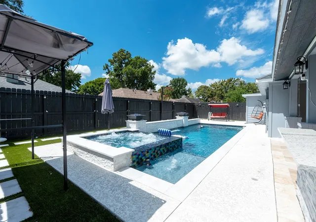 Photo 1 of Single family home for sale at 20007 Jasperwood Cir, Katy, TX 77449 | MLS# 10205483 | Listing updated on 2026-09-17