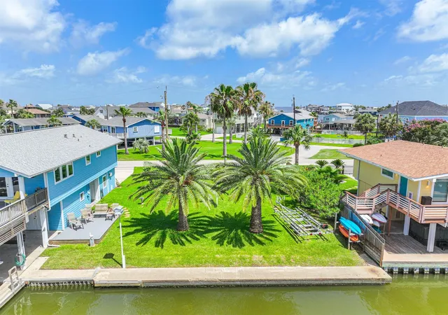 Homes for sale in Jamaica Beach, TX | 16611 Flamingo Wy, Jamaica Beach, TX 77554 | MLS# 62181271