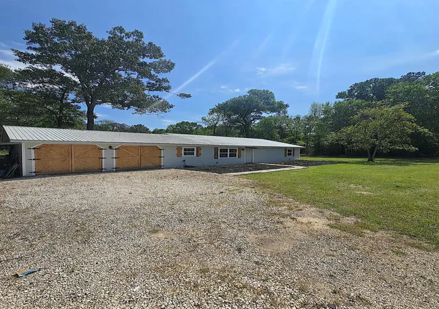 1st image of 40 Bounds Ln, Huffman, TX 77336 | MLS# 21458274