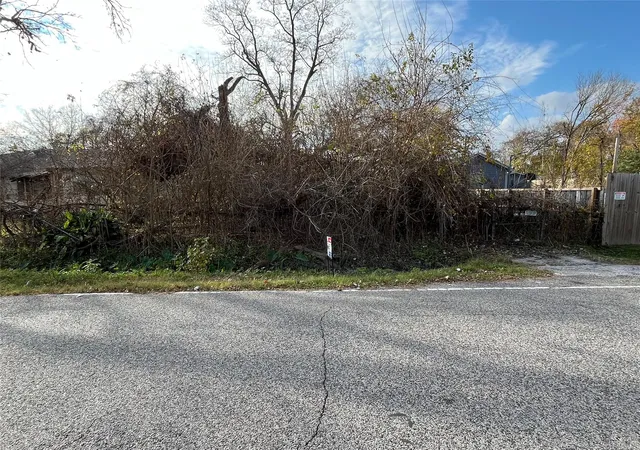 Land for sale at 11905 Comet Dr, Houston, TX 77086 | MLS# 51107172