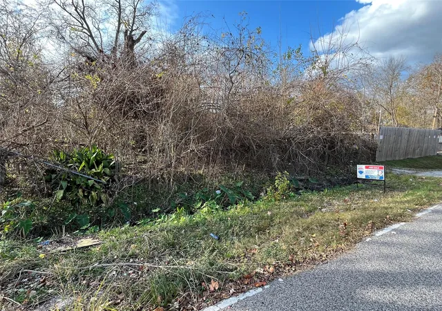 Photo 2 of Land for sale at 11905 Comet Dr, Houston, TX 77086 | MLS# 51107172 | Listing updated on 2026-01-17