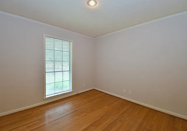 Photo 3 of Single family home for sale at 5103 Briarbend Dr, Houston, TX 77035 | MLS# 96910720 | Listing updated on 2026-07-24