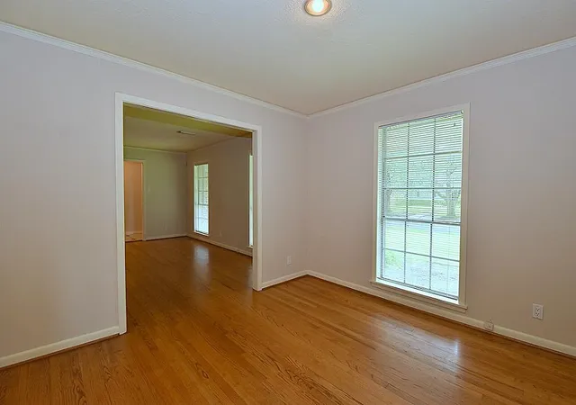 Photo 4 of Single family home for sale at 5103 Briarbend Dr, Houston, TX 77035 | MLS# 96910720 | Listing updated on 2026-07-24