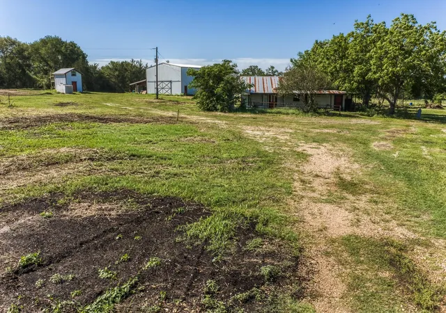 4th image of 7800 Fm 2502, Brenham, TX 77833 | MLS# 13121612