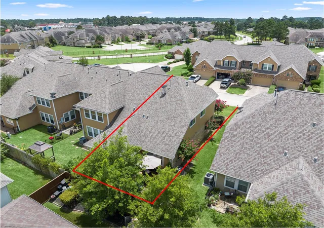 Photo 3 of Townhouse for sale at 18718 Cypress Loch Dr, Spring, TX 77379 | MLS# 9288722 | Listing updated on 2026-09-12