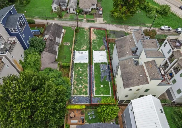 Photo 1 of Land for sale at 1109 Bingham St, Houston, TX 77007 | MLS# 92894168 | Listing updated on 2026-07-22