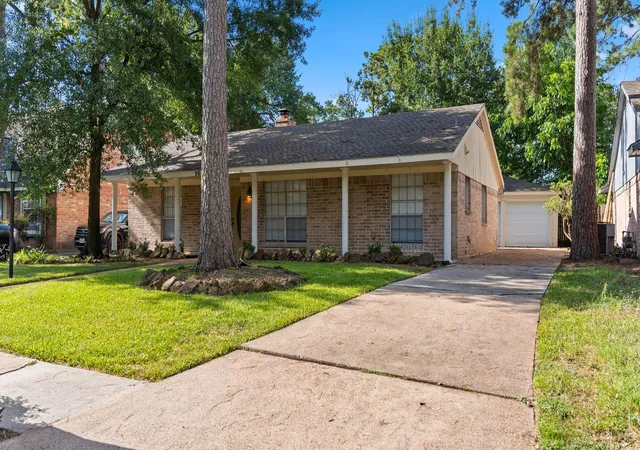 Photo 3 of Single family home for sale at 9631 Crail Dr, Spring, TX 77379 | MLS# 66044413 | Listing updated on 2026-08-07