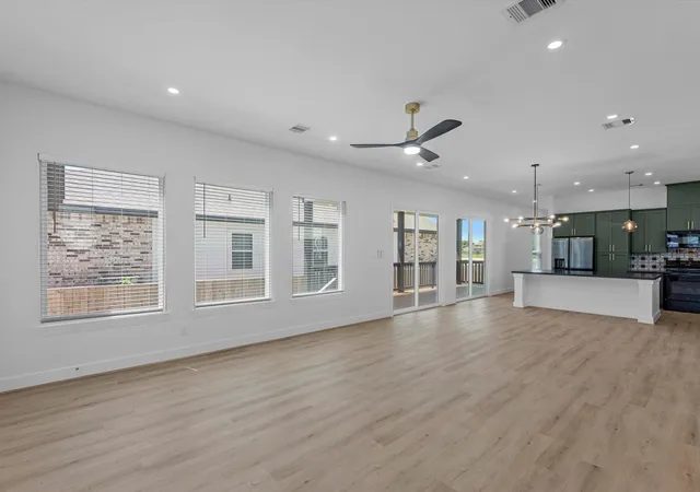 Photo 4 of Single family home for sale at 7727 Green Lawn Dr, Houston, TX 77088 | MLS# 65080588 | Listing updated on 2026-09-11
