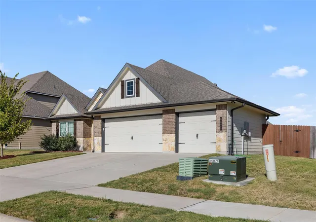Photo 2 of Single family home for sale at 6620 Mcgregor Loop, Killeen, TX 76549 | MLS# 5005340 | Listing updated on 2026-08-27