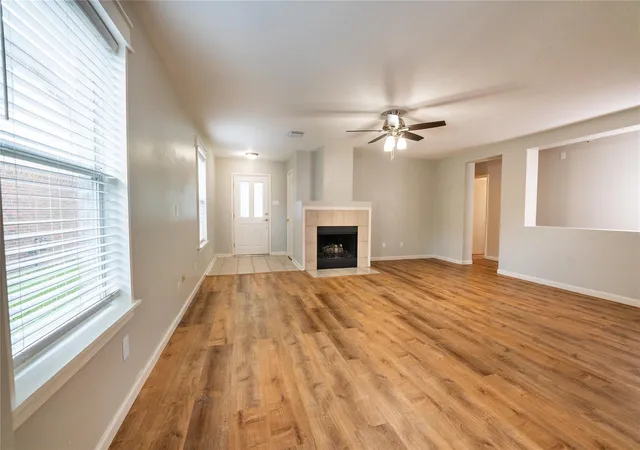 Photo 3 of Single family home for sale at 7830 Hunters Peak Ln, Baytown, TX 77523 | MLS# 7317390 | Listing updated on 2026-09-21