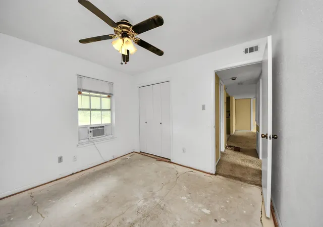 Photo 41 of Single family home for sale at 1301 Briarcliff St, Conroe, TX 77385 | MLS# 90059154 | Listing updated on 2026-06-19