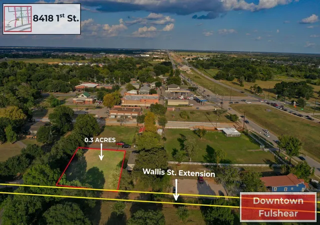 3rd image of 8418 First St, Fulshear, TX 77441 | MLS# 68249137