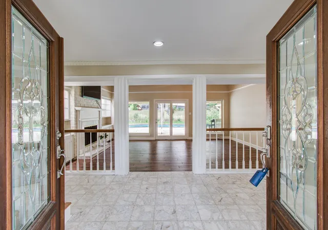 Photo 2 of Single family home for sale at 10523 Fawnview Dr, Houston, TX 77070 | MLS# 20278764 | Listing updated on 2026-08-19