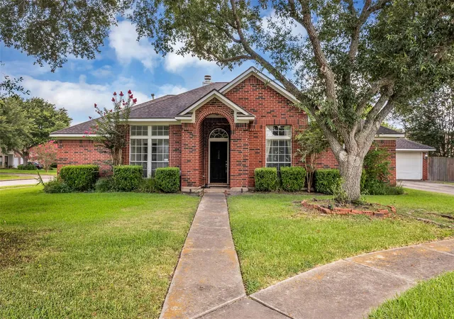 1st image of 1903 Taylor Creek Dr, Fresno, TX 77545 | MLS# 88589814