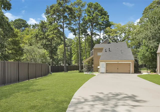 Photo 2 of Single family home for sale at 111 Springs Edge Dr, Montgomery, TX 77356 | MLS# 61133540 | Listing updated on 2026-08-30