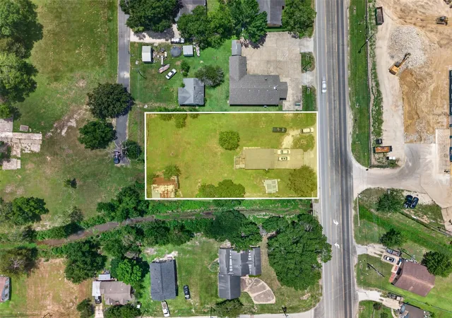 3rd image of 611 Florida St, Navasota, TX 77868 | MLS# 53224547