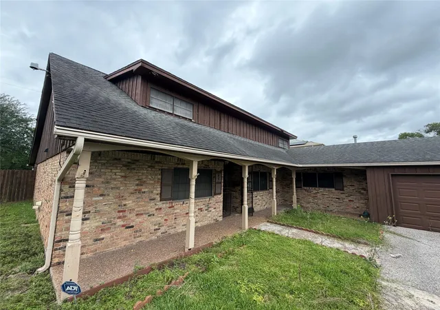Photo 3 of Single family home for sale at 1609 Leggett Dr, Galena Park, TX 77547 | MLS# 31093197 | Listing updated on 2026-08-27