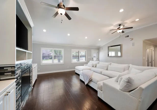 4th image of 411 E Norris St, El Campo, TX 77437 | MLS# 40503695