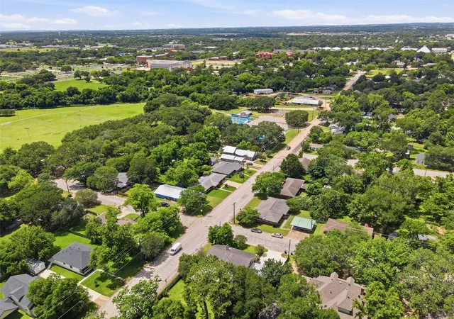 1st image of 511 W Val Verde St, Brenham, TX 77833 | MLS# 22136860